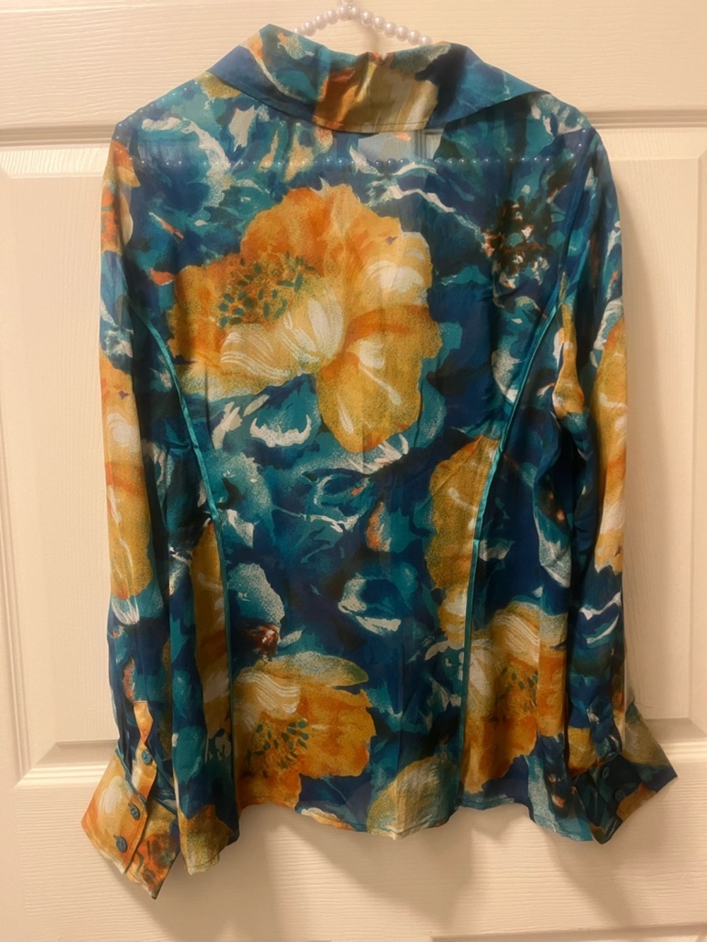 Coldwater Creek Women’s semi sheer Floral Watercolor. Princess Seam Size Large - Picture 2 of 10